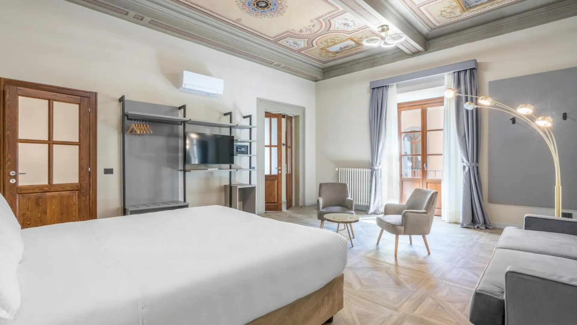 Hotel Adamas Firenze 3*,