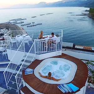 Bue Marino & Roof Lounge Hotel Cala Gonone